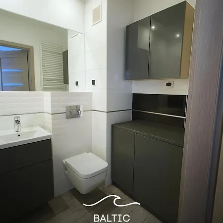 Baltic Kolobrzeg, 800m Sea, Baltycka *