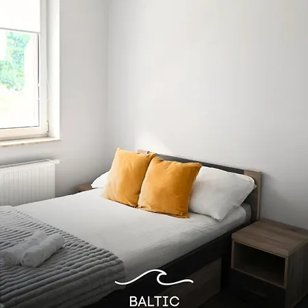 Baltic Kolobrzeg, 800m Sea, Baltycka Apartment